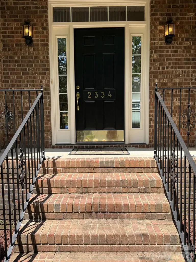 2334 Oberwood Drive Charlotte NC 28078