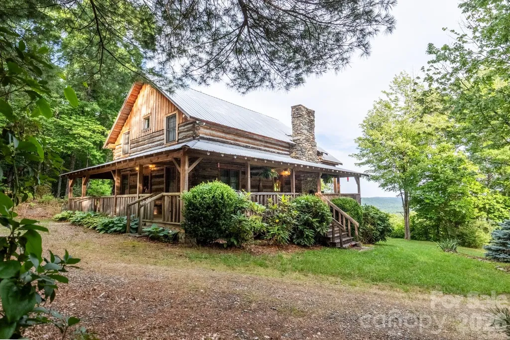 1639 Mountain Vista Drive McGrady NC 28649