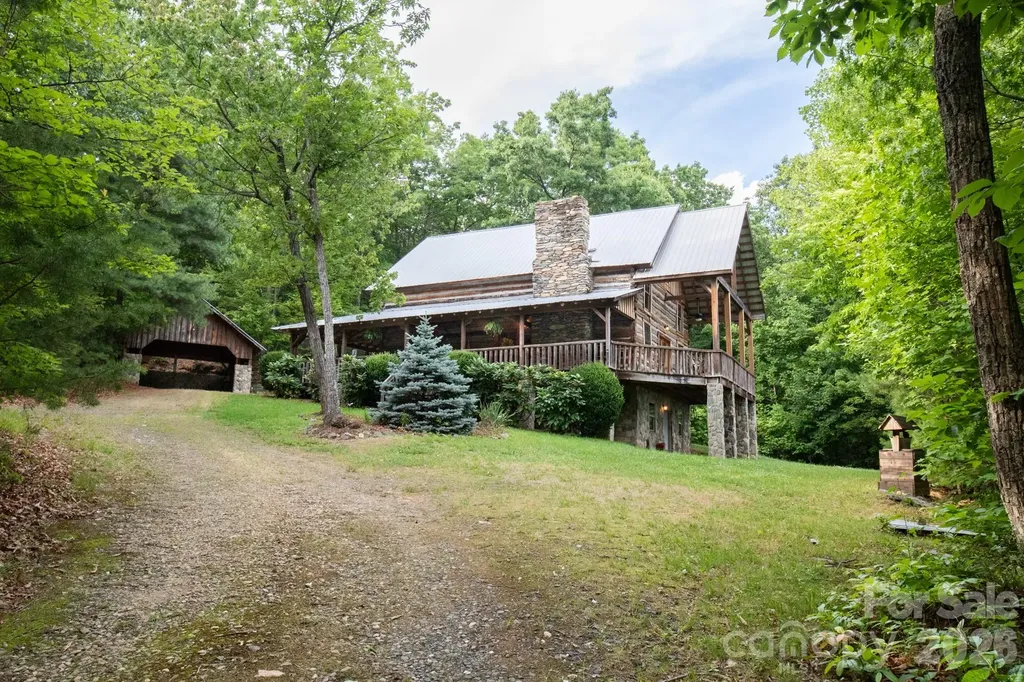 1639 Mountain Vista Drive McGrady NC 28649