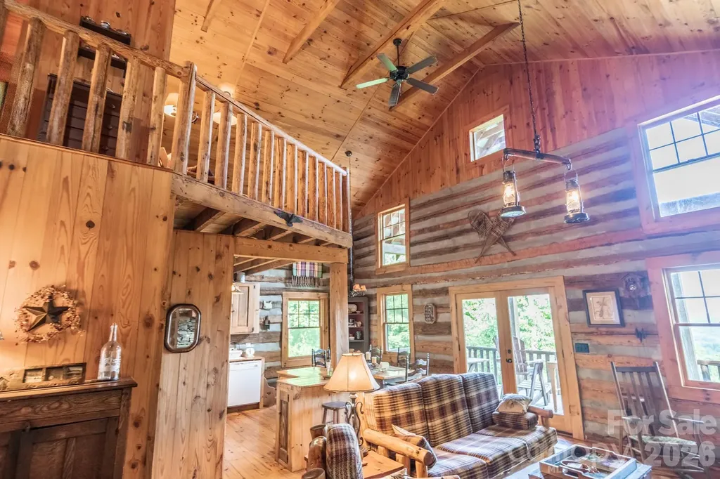 1639 Mountain Vista Drive McGrady NC 28649