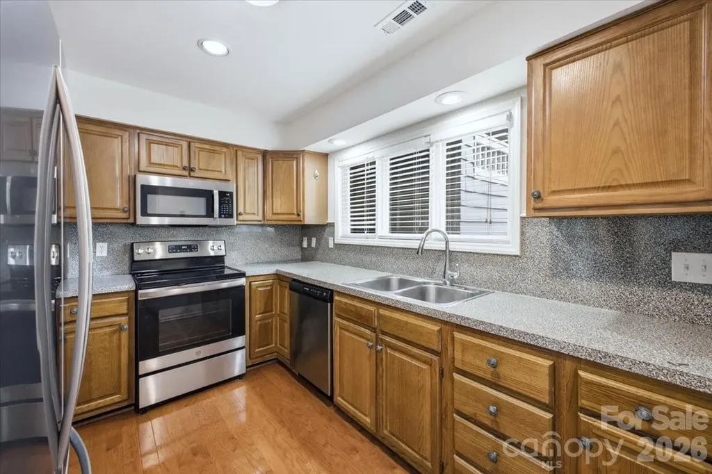 232 Queens Road Charlotte NC 28204