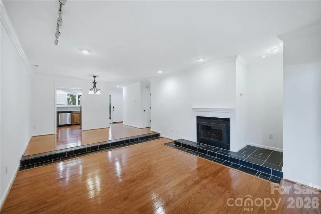 232 Queens Road Charlotte NC 28204