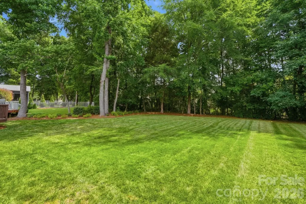 2117 Lord Proprietor Lane Waxhaw NC 28173