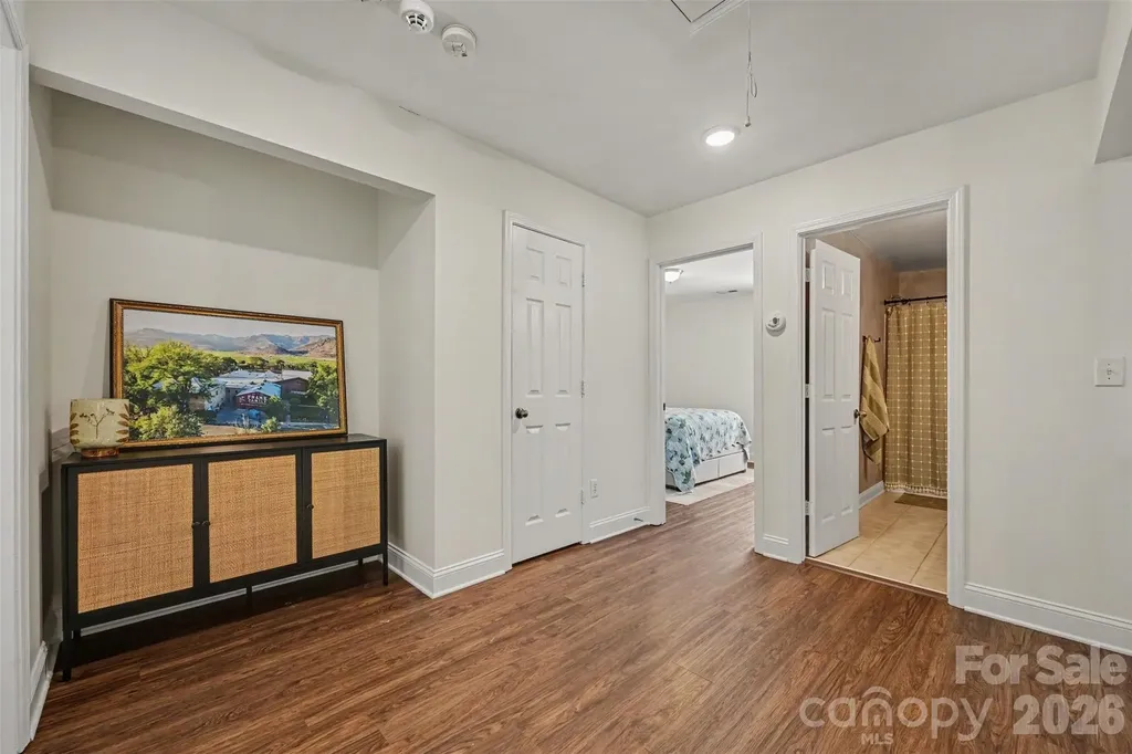 8915 Oransay Way Charlotte NC 28278