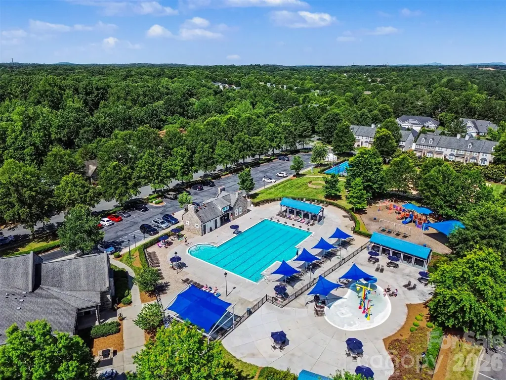 8915 Oransay Way Charlotte NC 28278