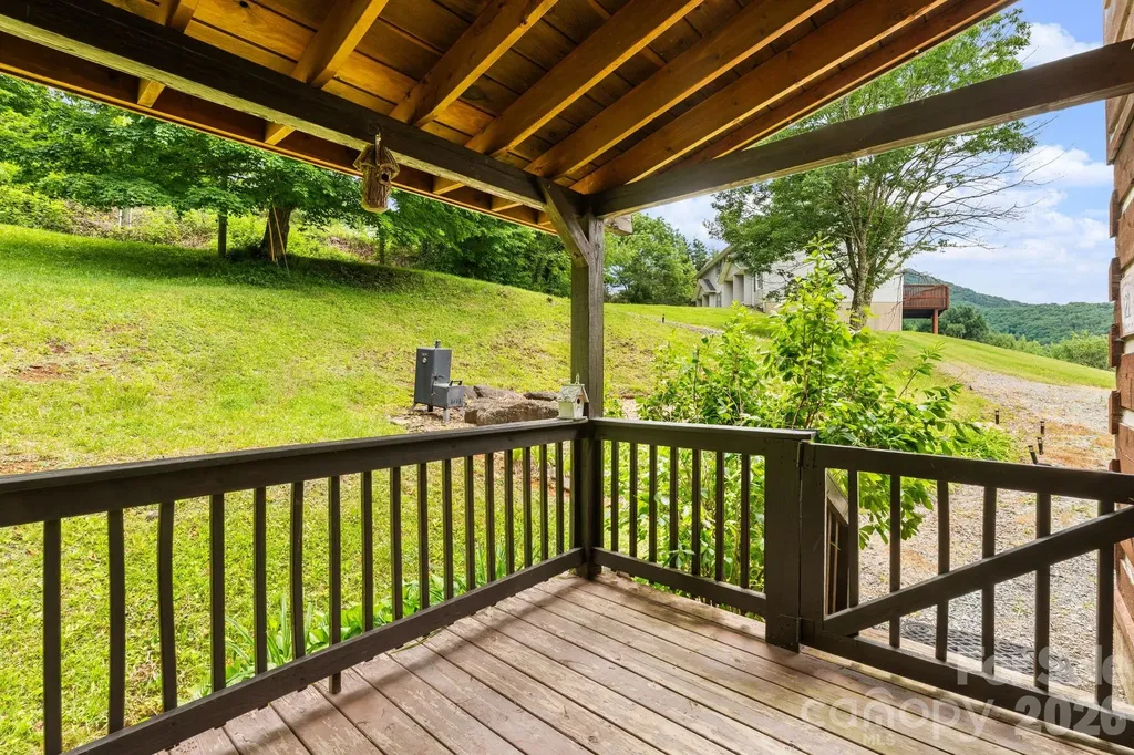 122 Cedar Cove Lane Zionville NC 28698