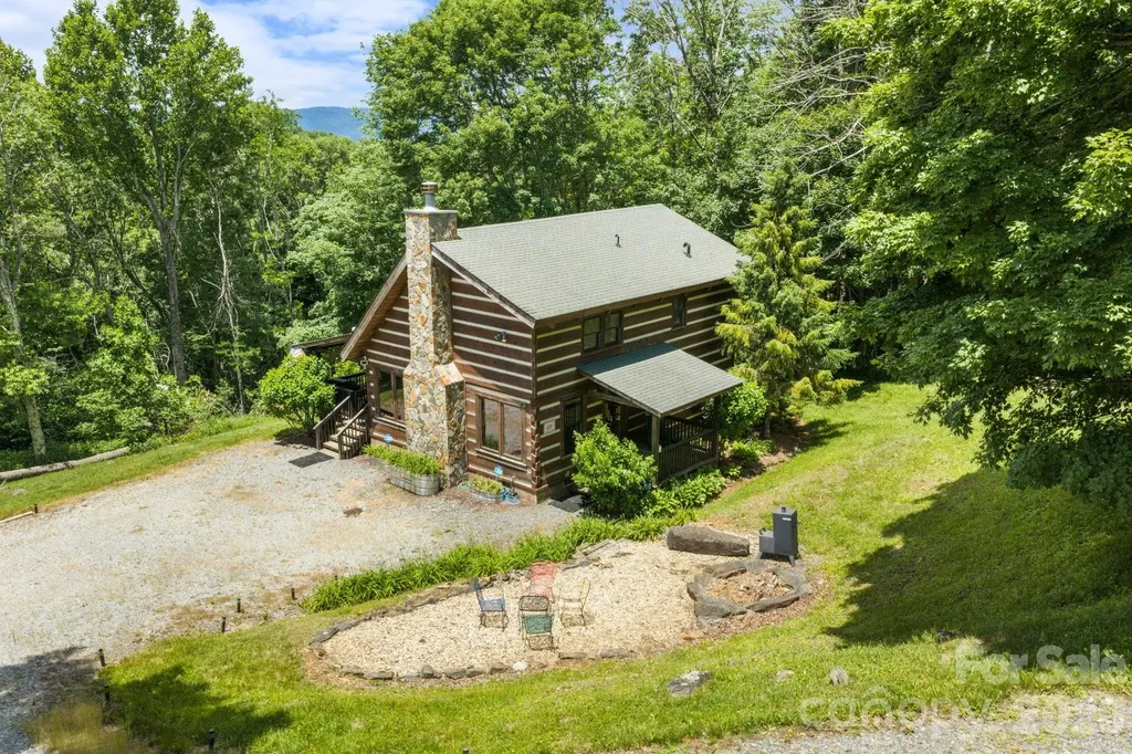 122 Cedar Cove Lane Zionville NC 28698