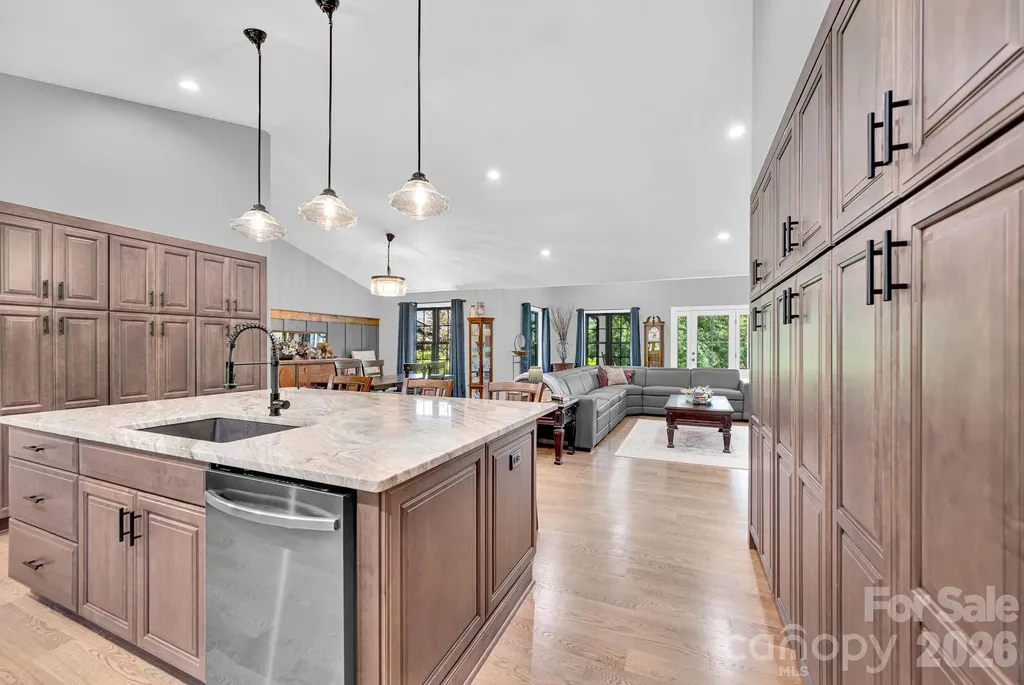 23 Lindsey Loop Road Fletcher NC 28732