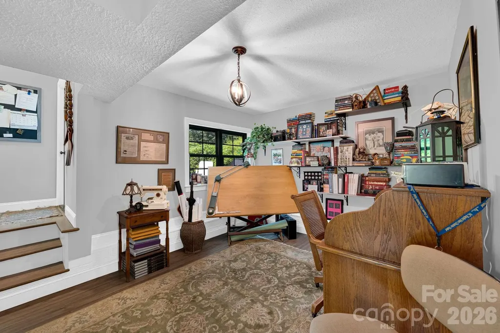 23 Lindsey Loop Road Fletcher NC 28732