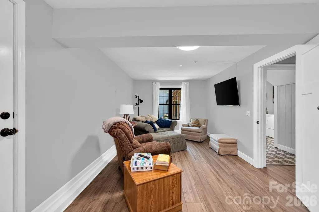 23 Lindsey Loop Road Fletcher NC 28732