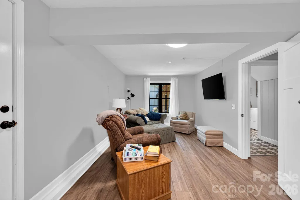 23 Lindsey Loop Road Fletcher NC 28732