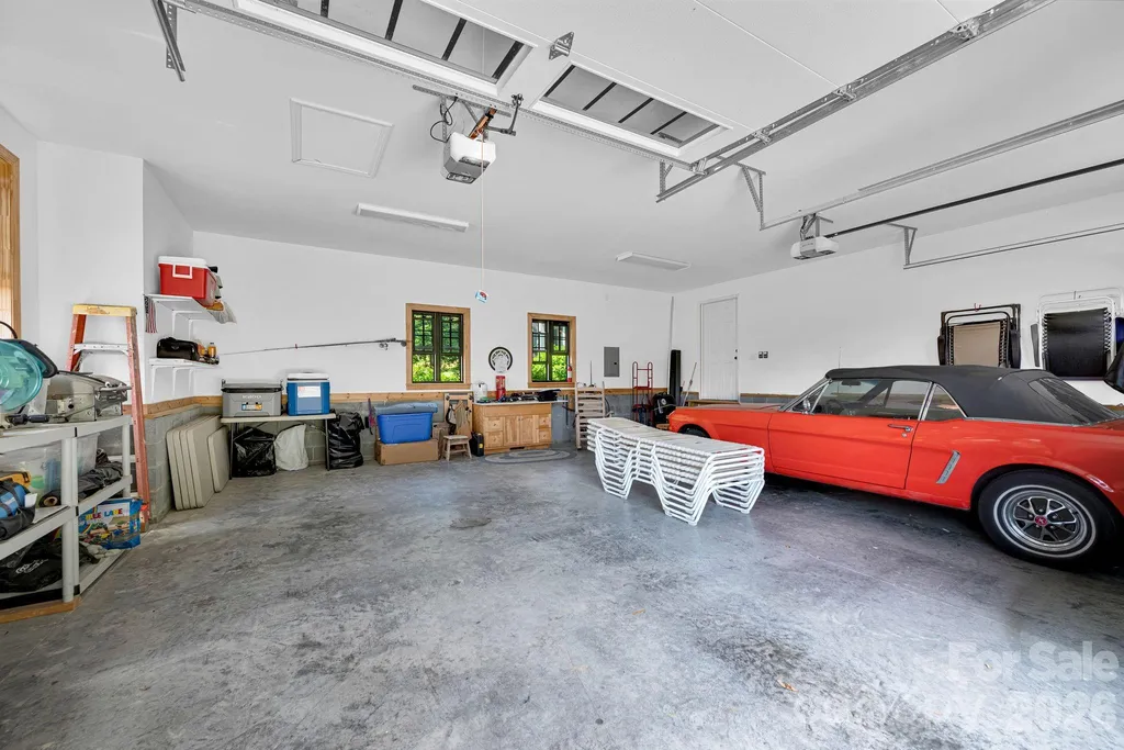 23 Lindsey Loop Road Fletcher NC 28732