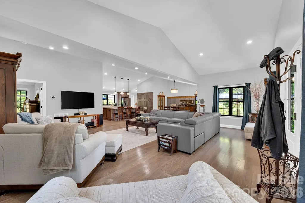 23 Lindsey Loop Road Fletcher NC 28732