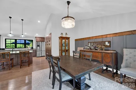 23 Lindsey Loop Road Fletcher NC 28732