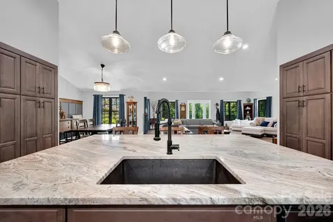 23 Lindsey Loop Road Fletcher NC 28732