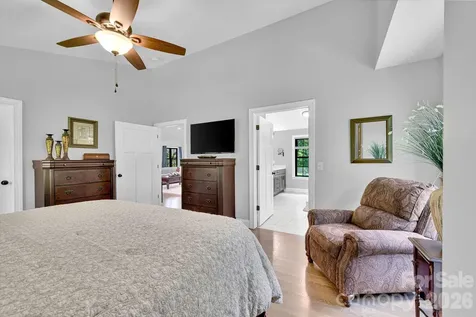 23 Lindsey Loop Road Fletcher NC 28732