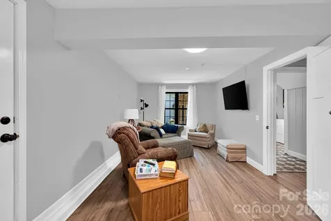 23 Lindsey Loop Road Fletcher NC 28732