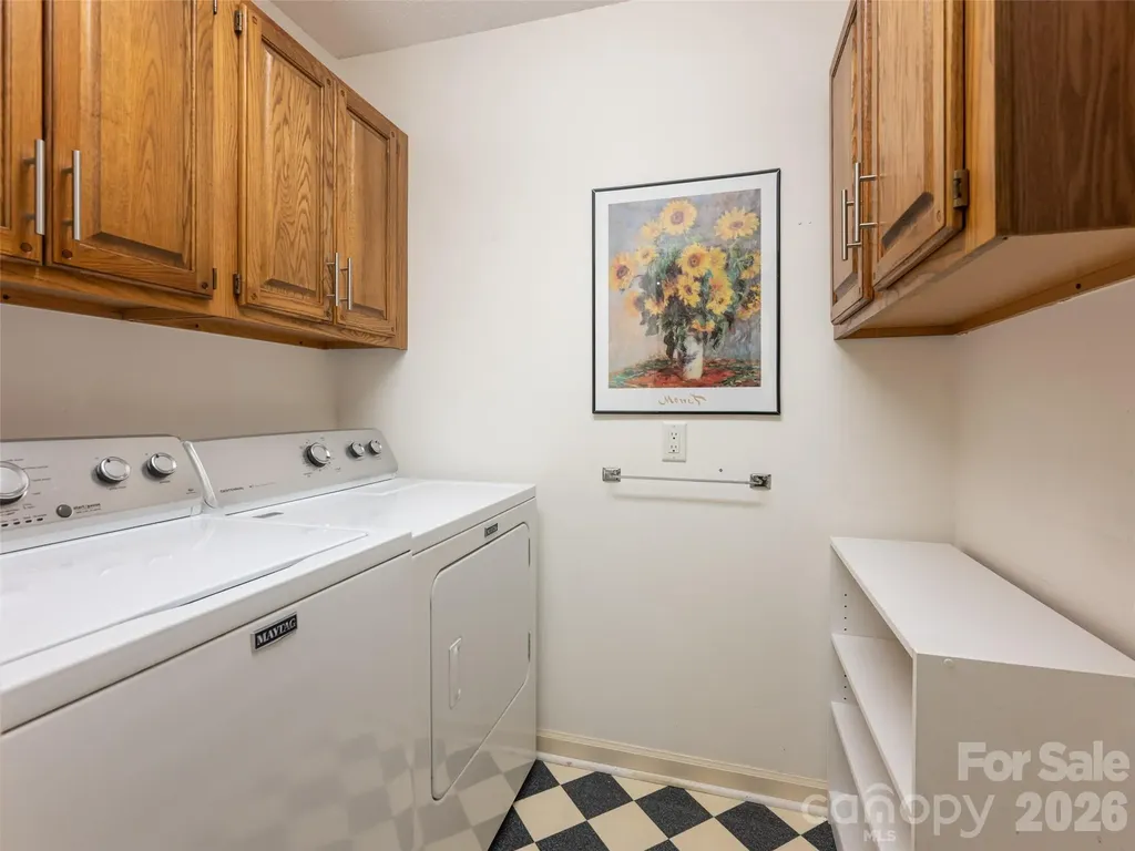 112 Live Oak Lane Hendersonville NC 28791