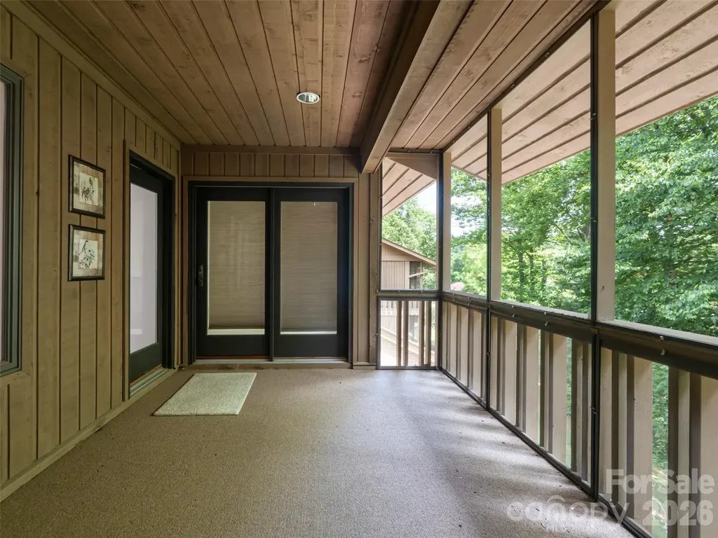 112 Live Oak Lane Hendersonville NC 28791