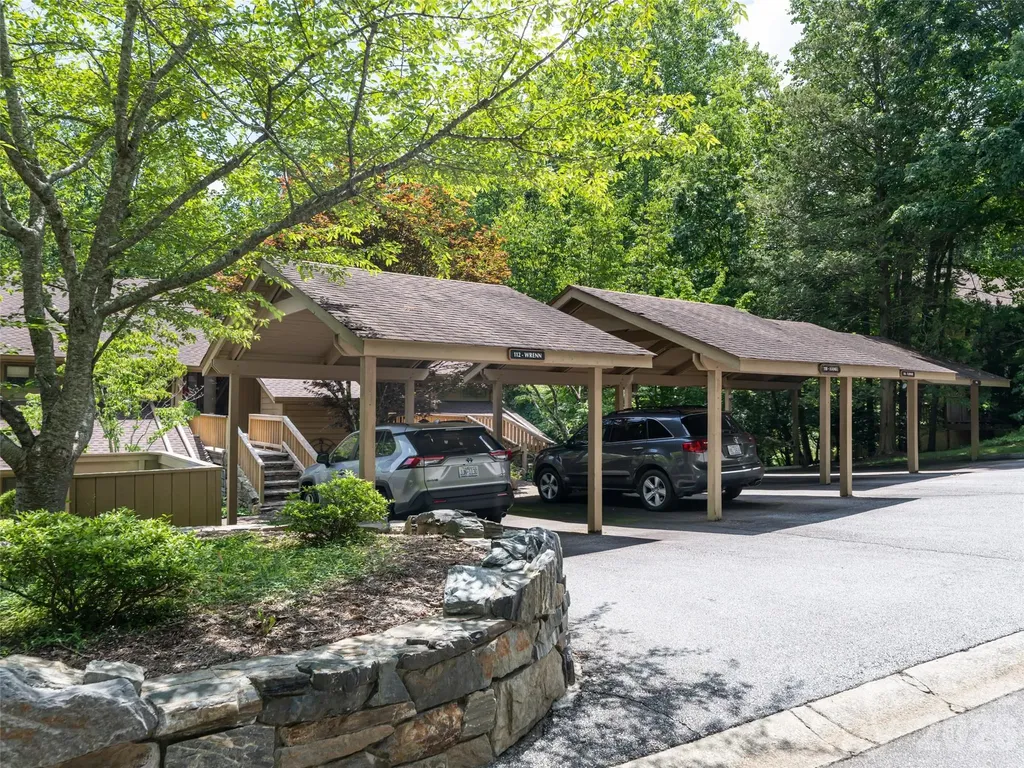 112 Live Oak Lane Hendersonville NC 28791