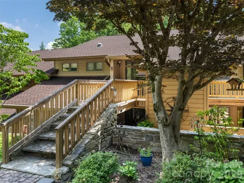 112 Live Oak Lane Hendersonville NC 28791