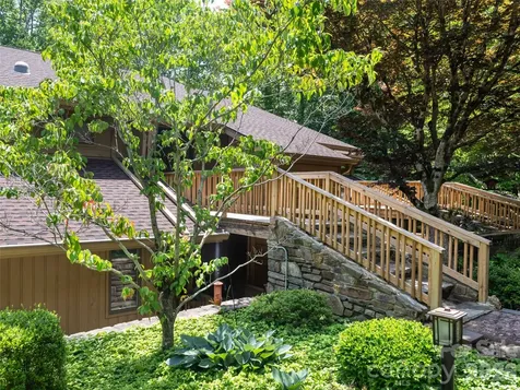 112 Live Oak Lane Hendersonville NC 28791