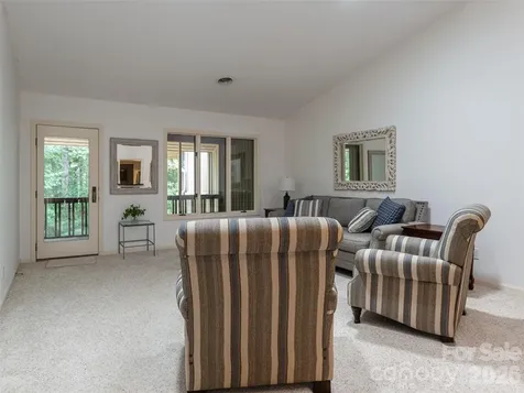 112 Live Oak Lane Hendersonville NC 28791