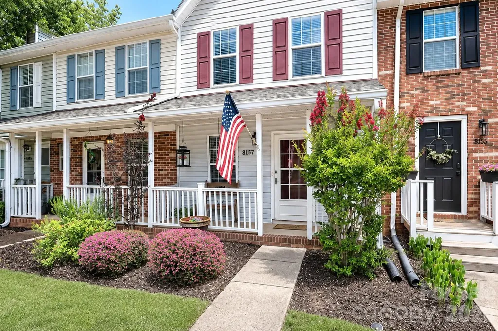 8157 Circle Tree Lane Charlotte NC 28277