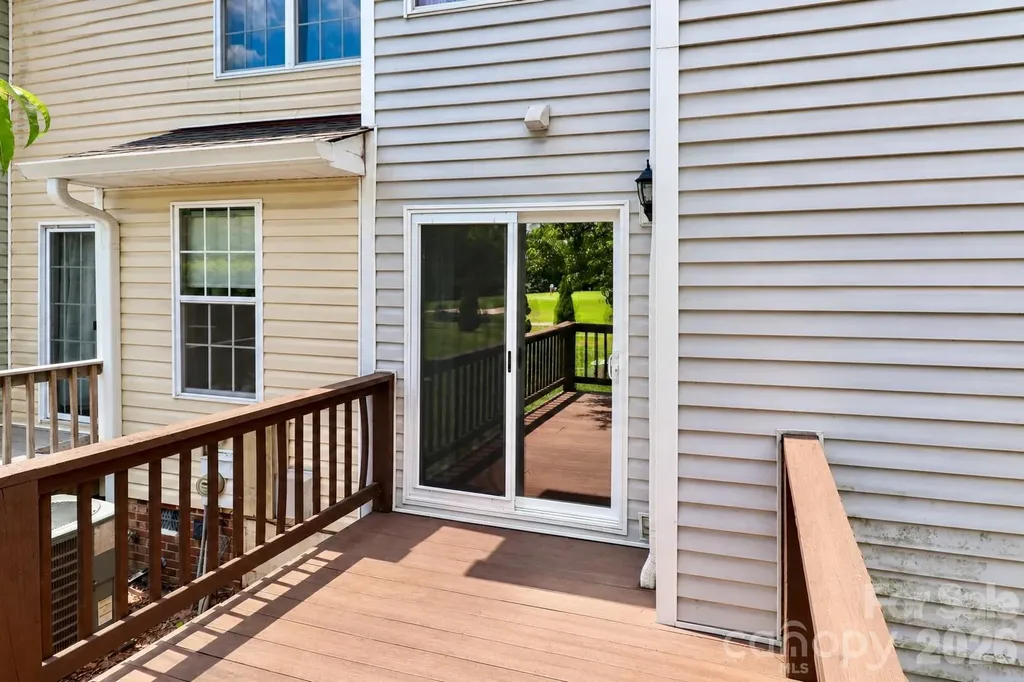 8157 Circle Tree Lane Charlotte NC 28277