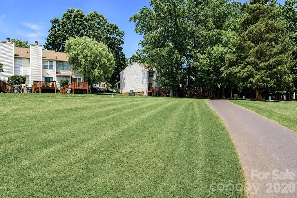 8157 Circle Tree Lane Charlotte NC 28277