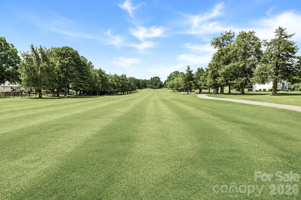 8157 Circle Tree Lane Charlotte NC 28277