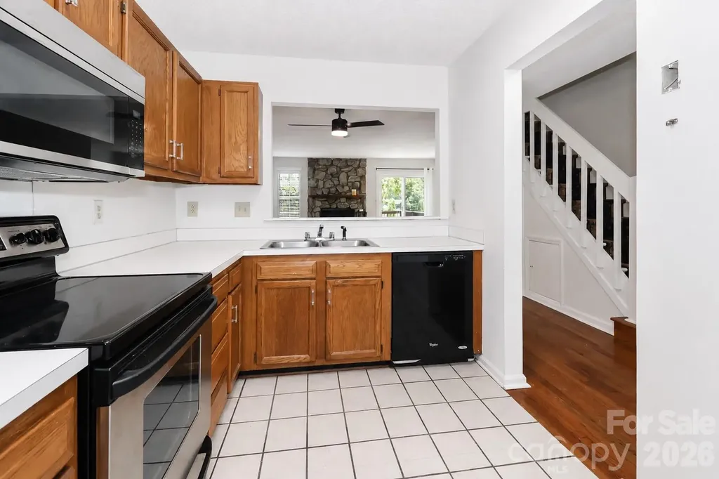 8157 Circle Tree Lane Charlotte NC 28277