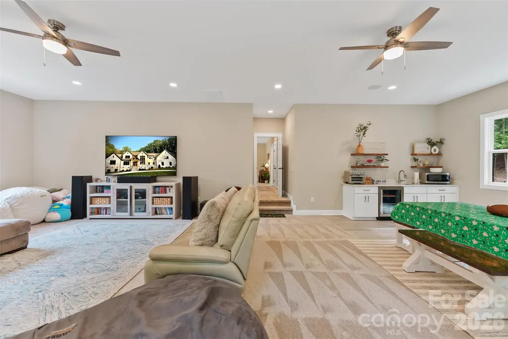 506 Stuart Ridge Cramerton NC 28032