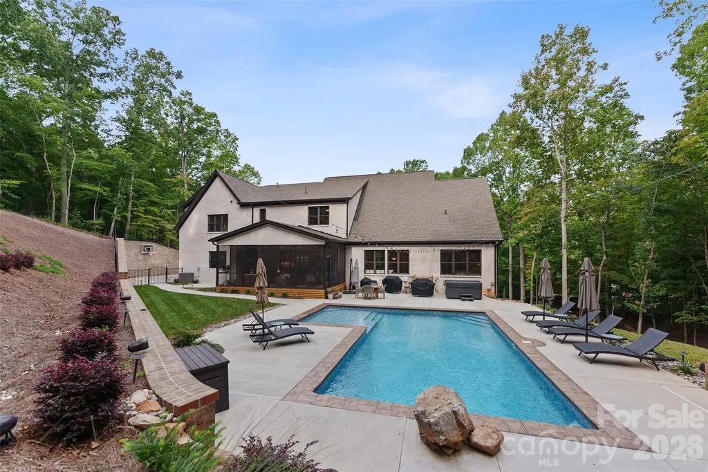506 Stuart Ridge Cramerton NC 28032