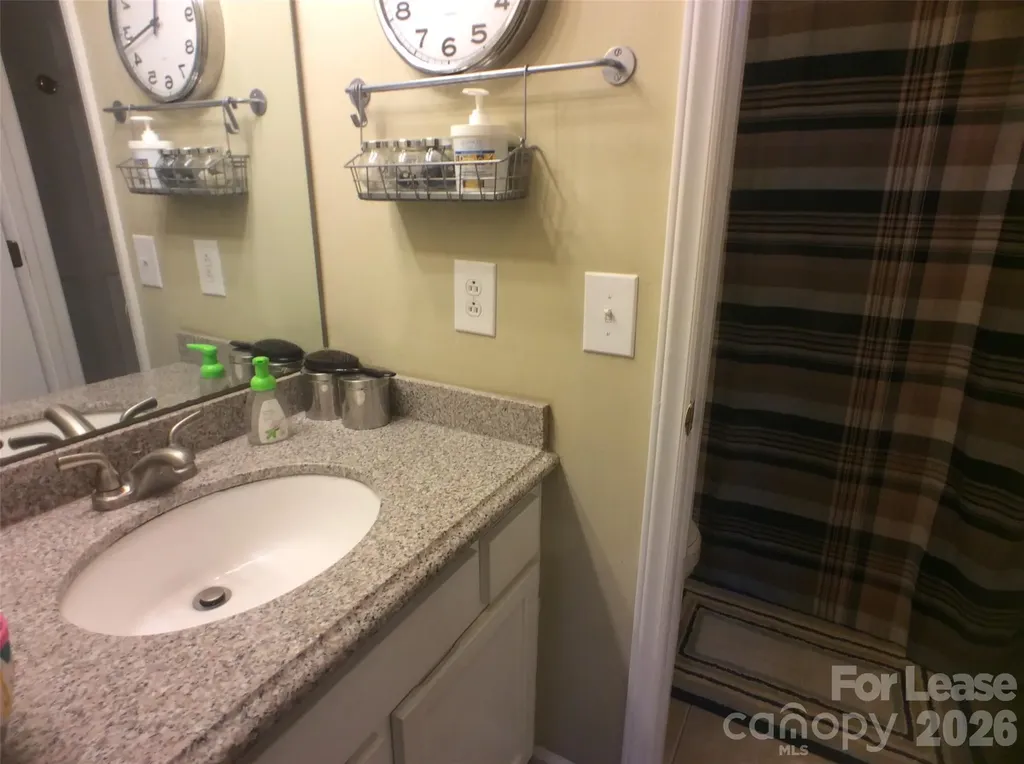 1109 E Morehead Street Charlotte NC 28204