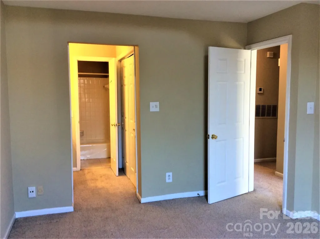 1109 E Morehead Street Charlotte NC 28204