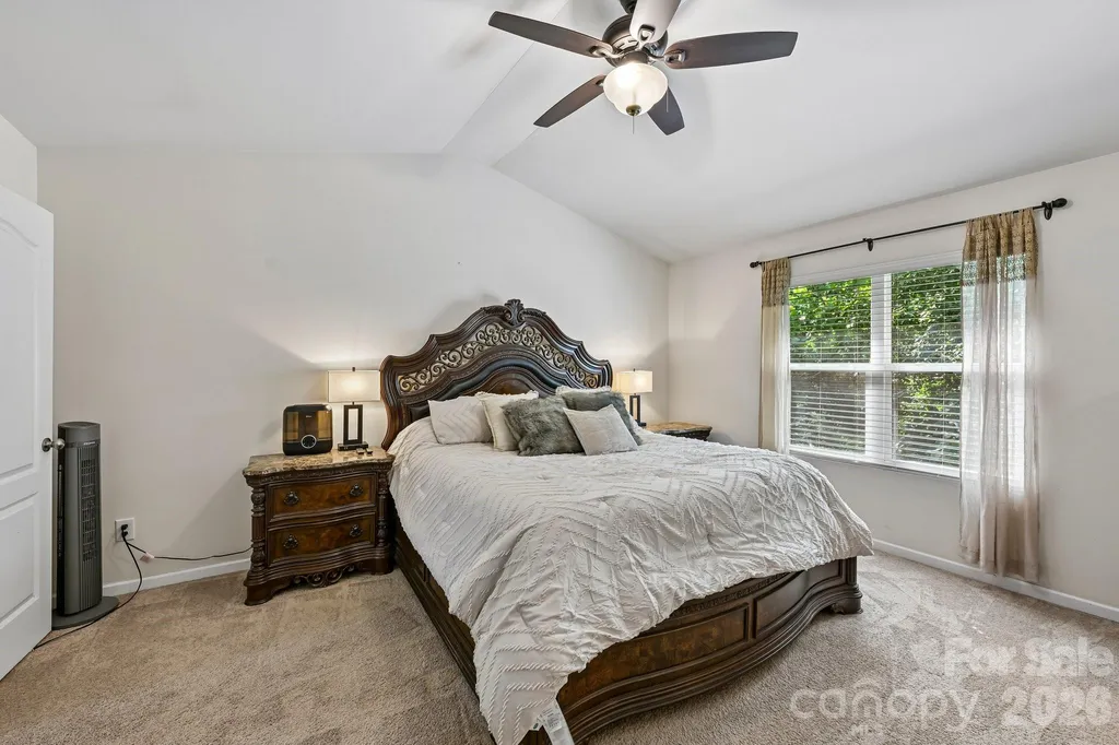 2206 Turtle Point Road Charlotte NC 28262