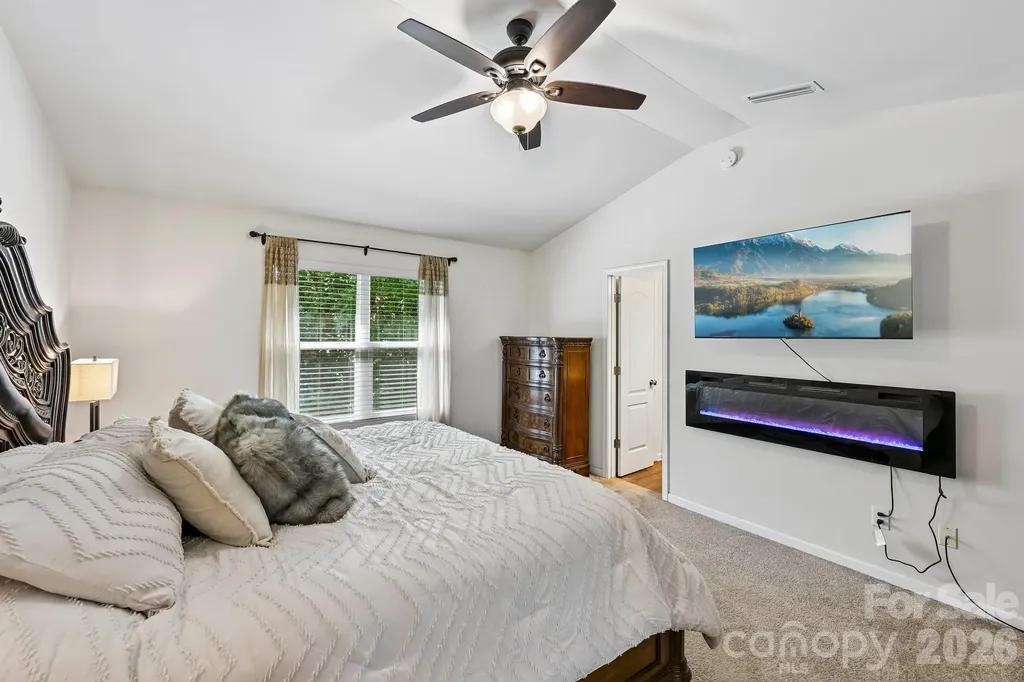 2206 Turtle Point Road Charlotte NC 28262