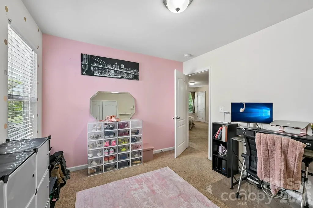 2206 Turtle Point Road Charlotte NC 28262