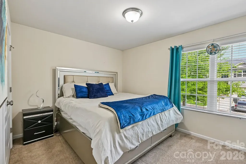 2206 Turtle Point Road Charlotte NC 28262