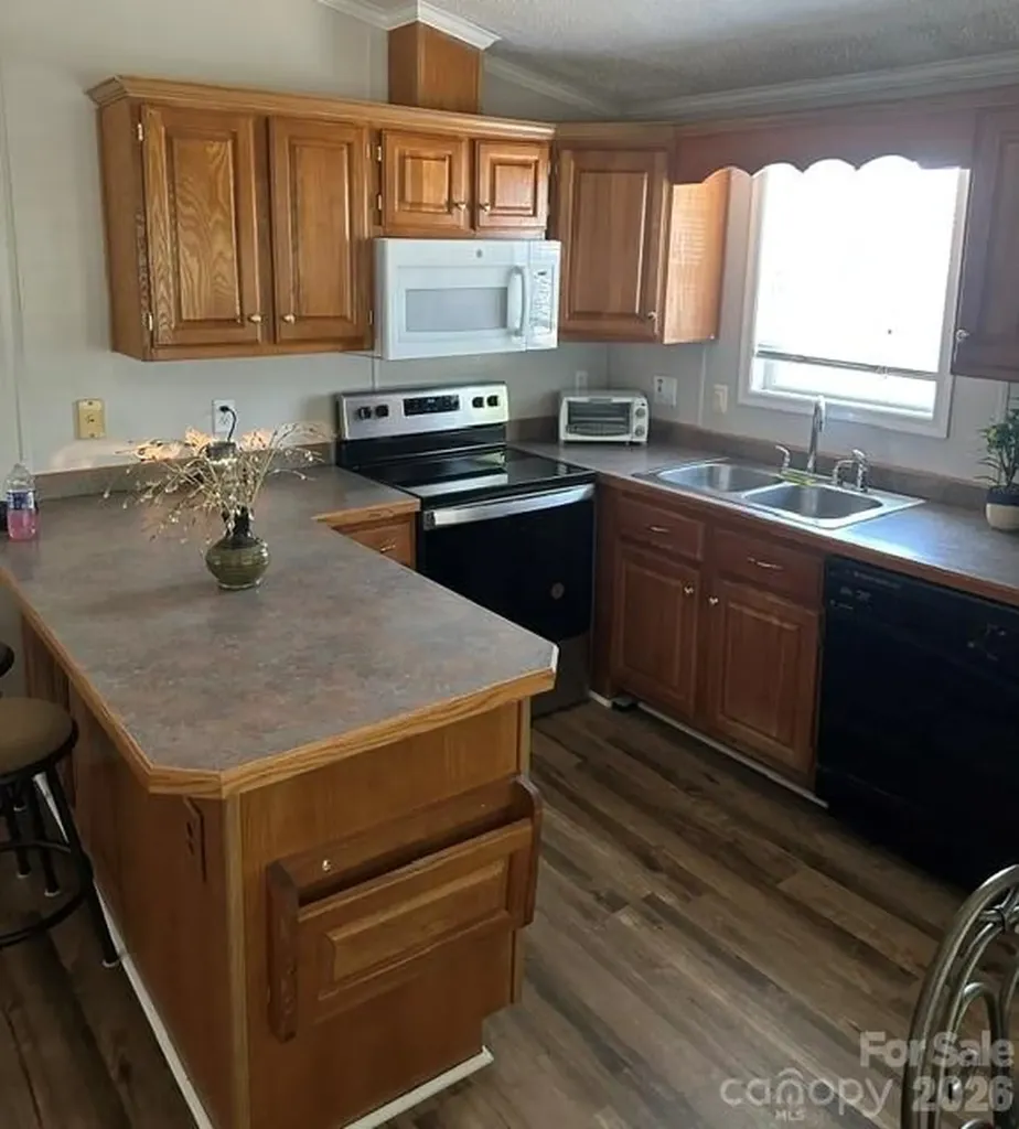 143 Cardinal Drive New London NC 28127