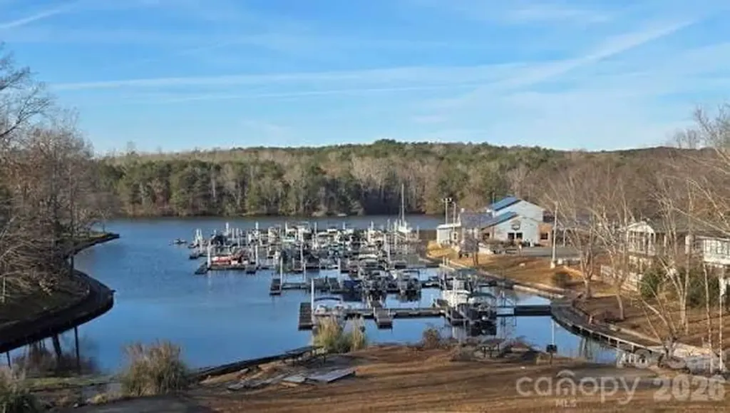 143 Cardinal Drive New London NC 28127