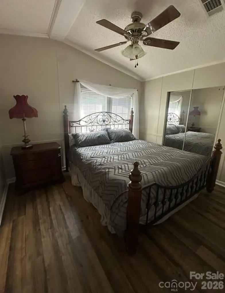 143 Cardinal Drive New London NC 28127