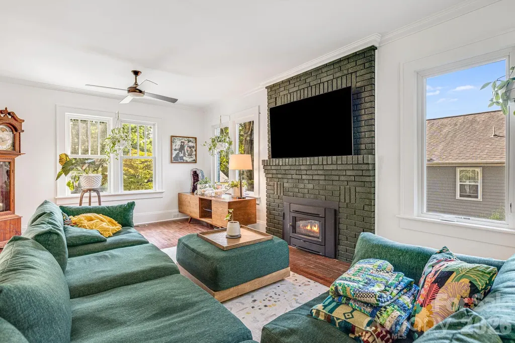 18 Robinwood Avenue Asheville NC 28806