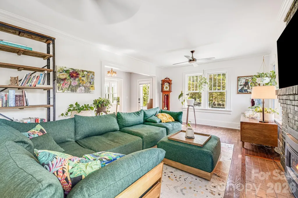 18 Robinwood Avenue Asheville NC 28806