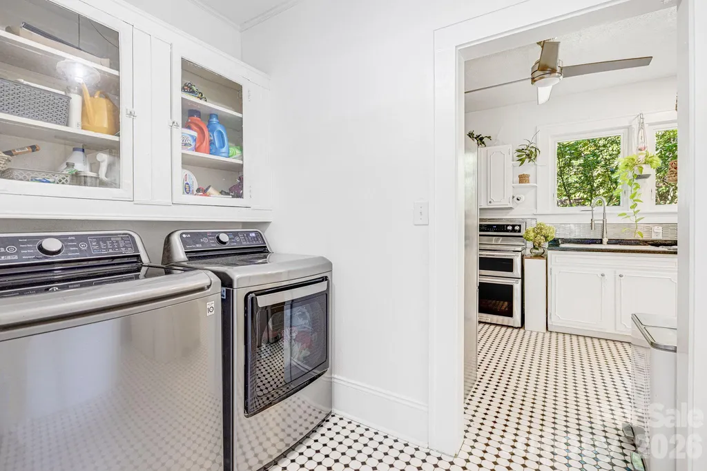 18 Robinwood Avenue Asheville NC 28806