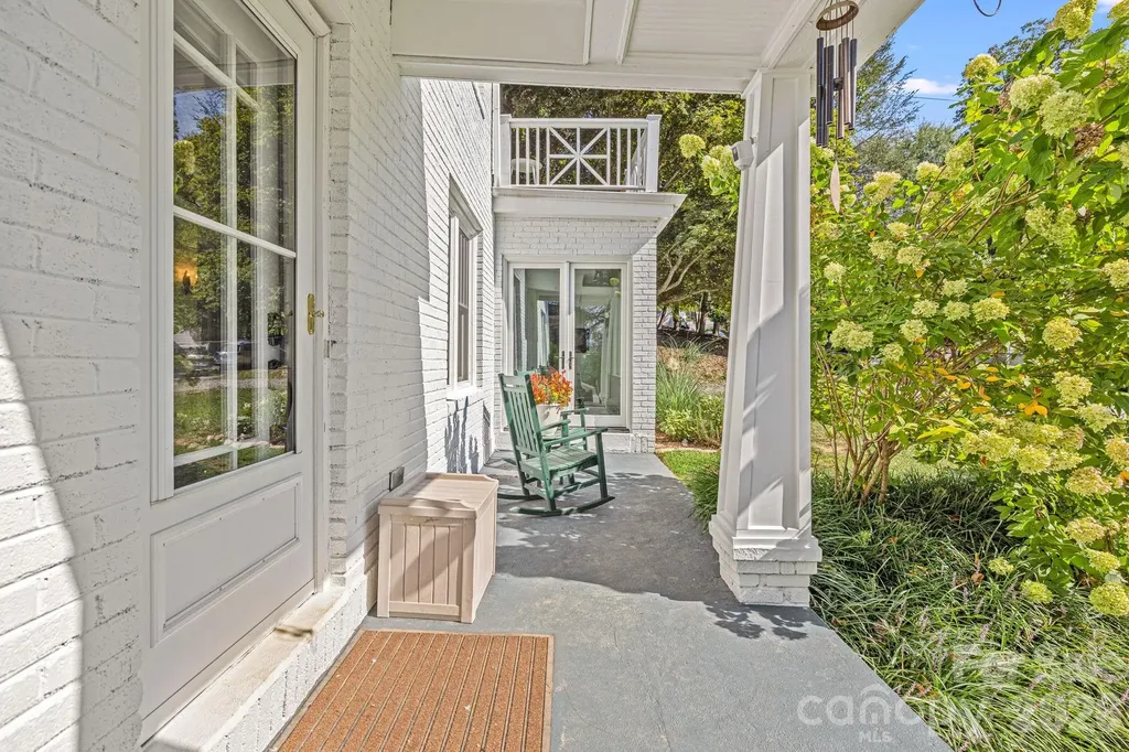 18 Robinwood Avenue Asheville NC 28806