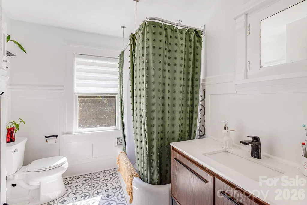 18 Robinwood Avenue Asheville NC 28806