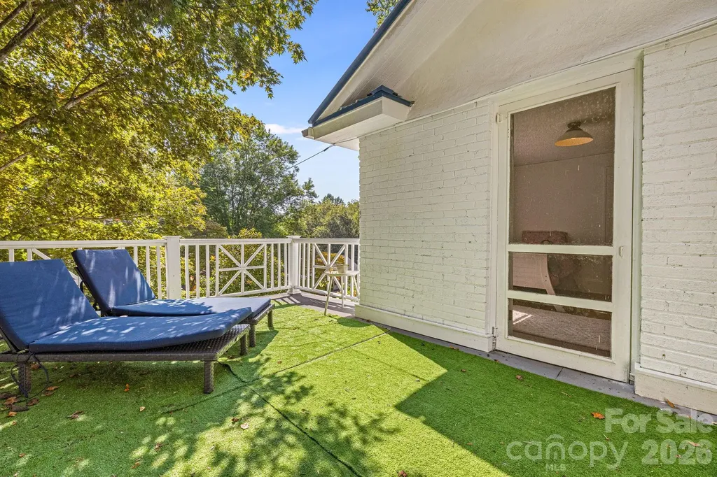 18 Robinwood Avenue Asheville NC 28806