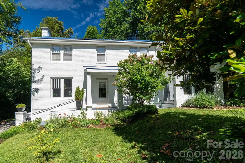 18 Robinwood Avenue Asheville NC 28806